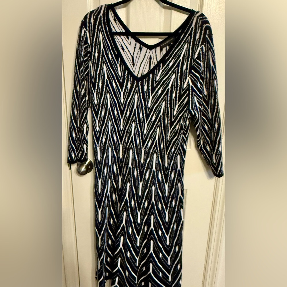 Lane Bryant Monochrome Chevron Long Sleeve Dress - Picture 1 of 3